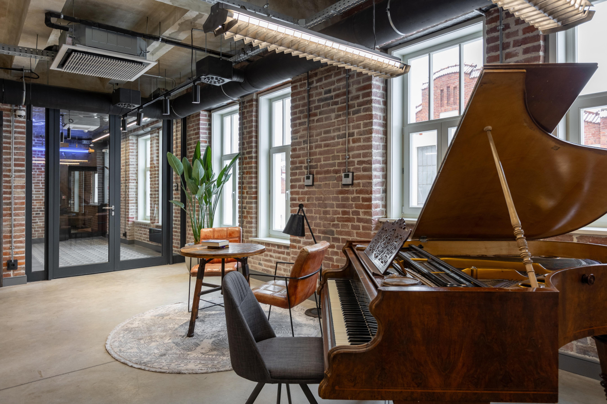 Приміщення Lounge для роботи у коворкінгу у Львові, фото LEM Station